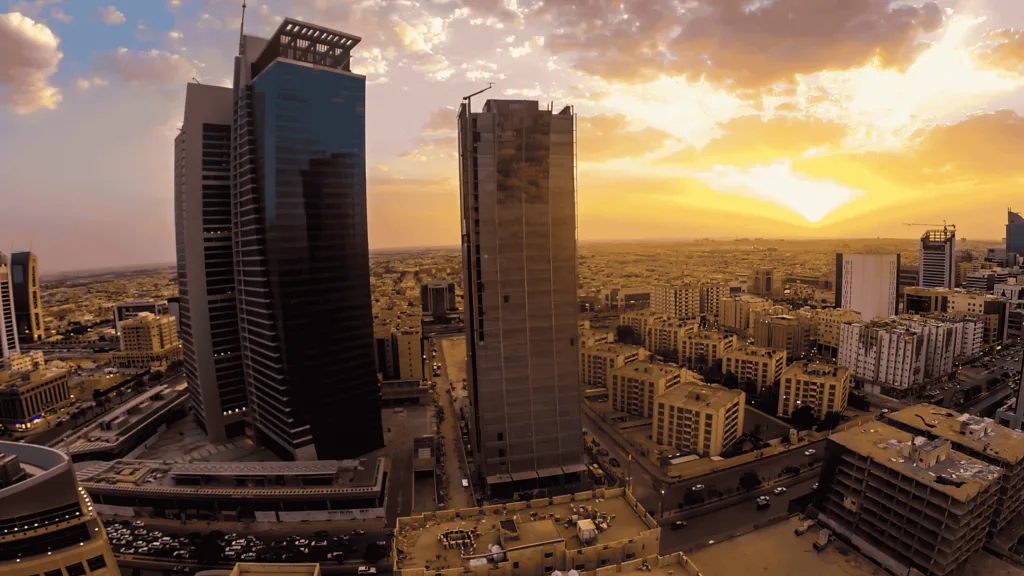 Comparing Real Estate in Riyadh vs. Jeddah: Where Should You Invest?